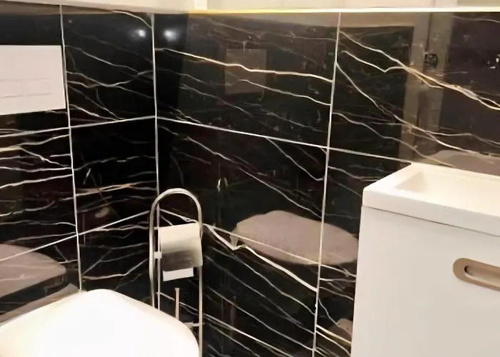 Effeil Tower Luxury Trocadero -2 Bedrooms *